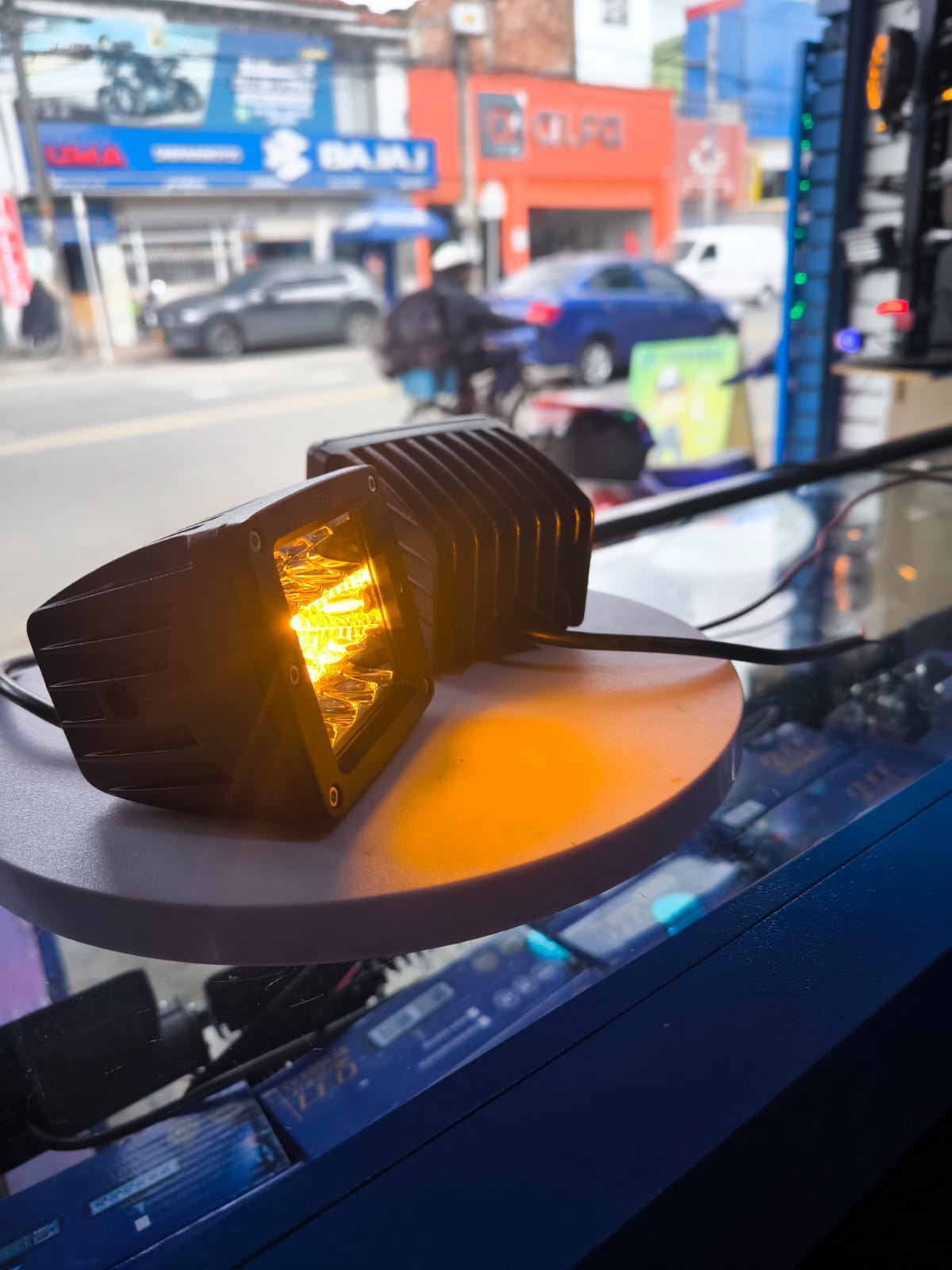 Miniatura 4 de PAR EXPLORADORAS CUADRADAS  (TB516)